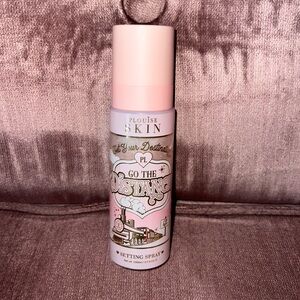 Plouise go the distance setting spray